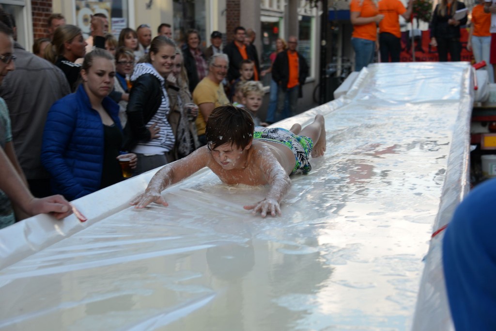 ../Images/Donderdag kermis 309.jpg